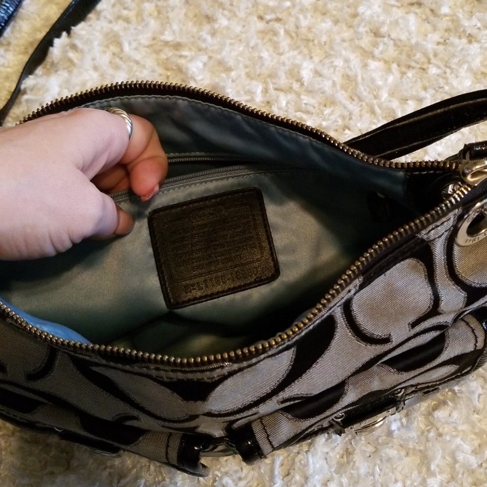 Purse - Picture 2 of 3